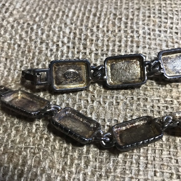 Premier Designs Gemstone and Antiqued Silver bracelet - Picture 4 of 4